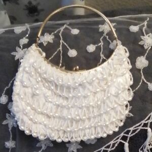 Elegant White Beaded Handbag